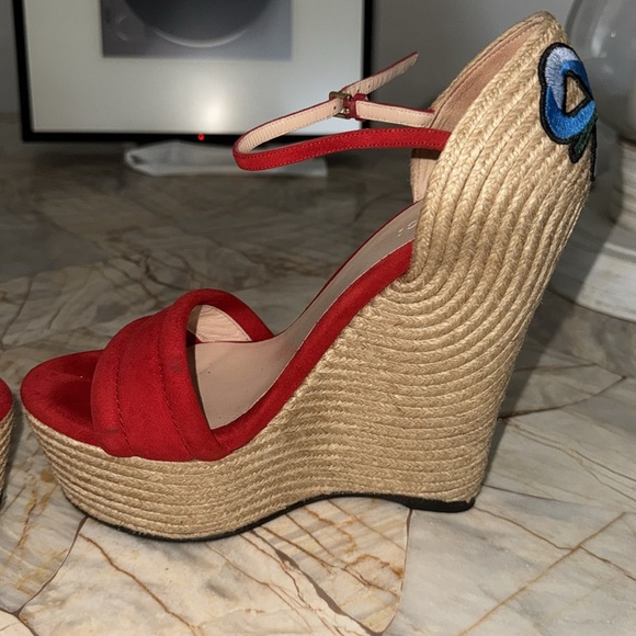 Authentic Gucci Barbete Sandal - Picture 7 of 12